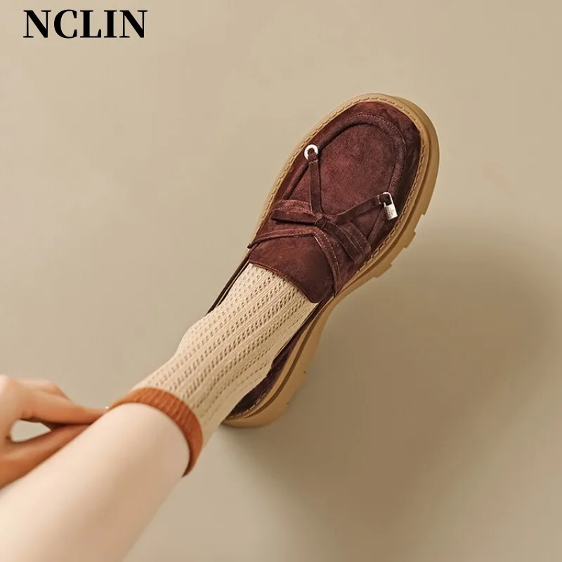 Женские туфли на массивном каблуке платформе с круглым носком лоферы ручной