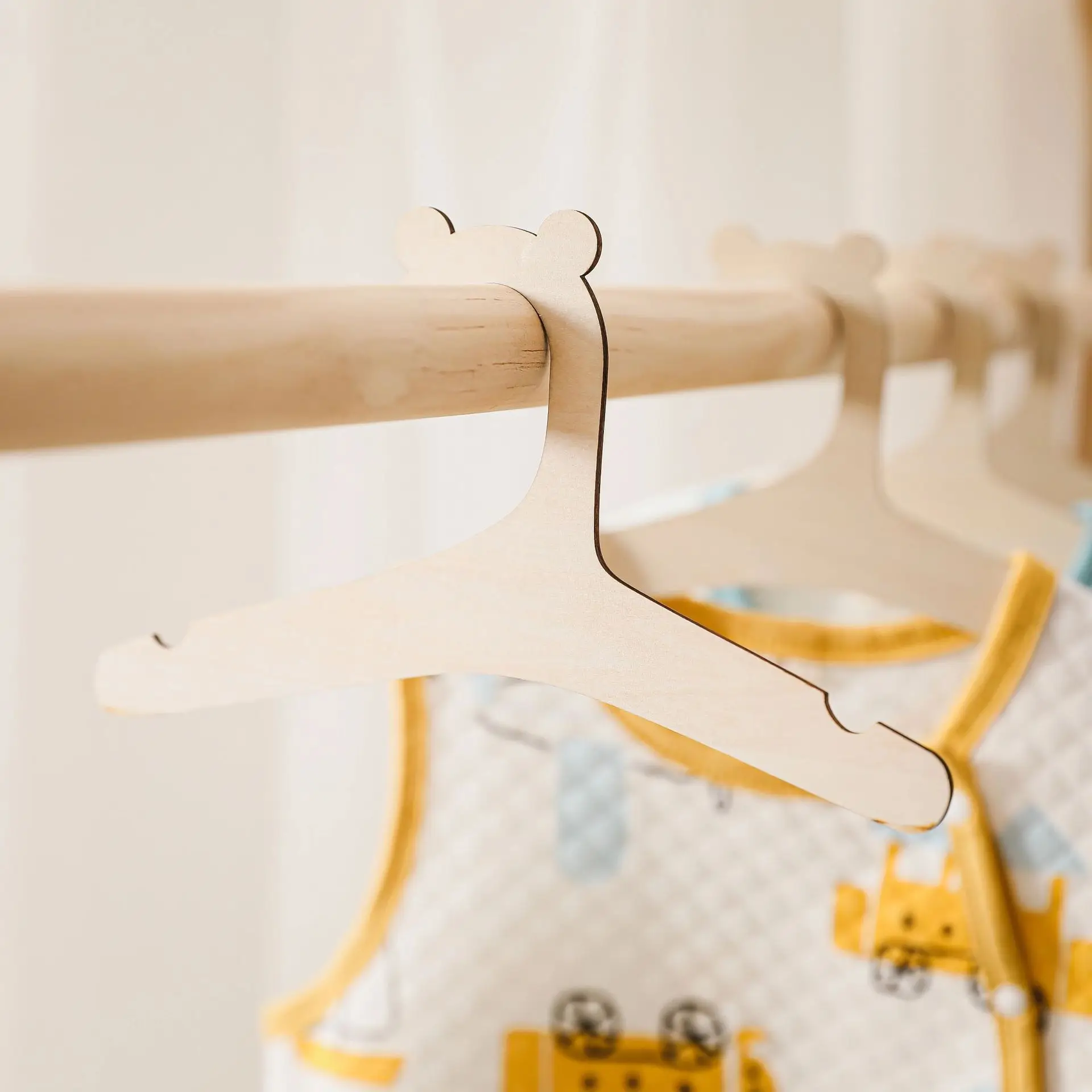

5/10 Pcs Baby Creative Hanger Rack Baby Wooden Clothes Hanger Home Girls Princess Room Nursery Decor for Kids Present