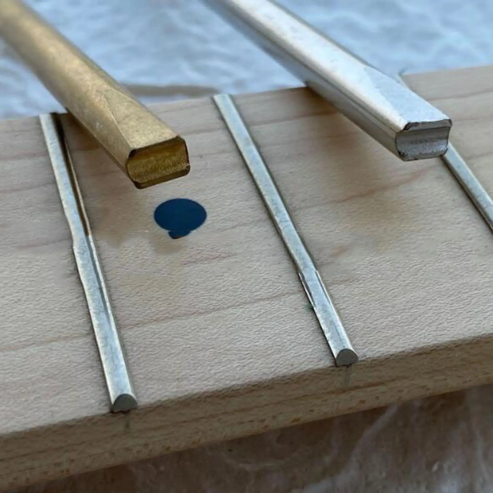

Guitar Fret Wire Setter Tool Punch Luthier File Metal Fret Setting Tool for Acoustic Electric Bass Guitar