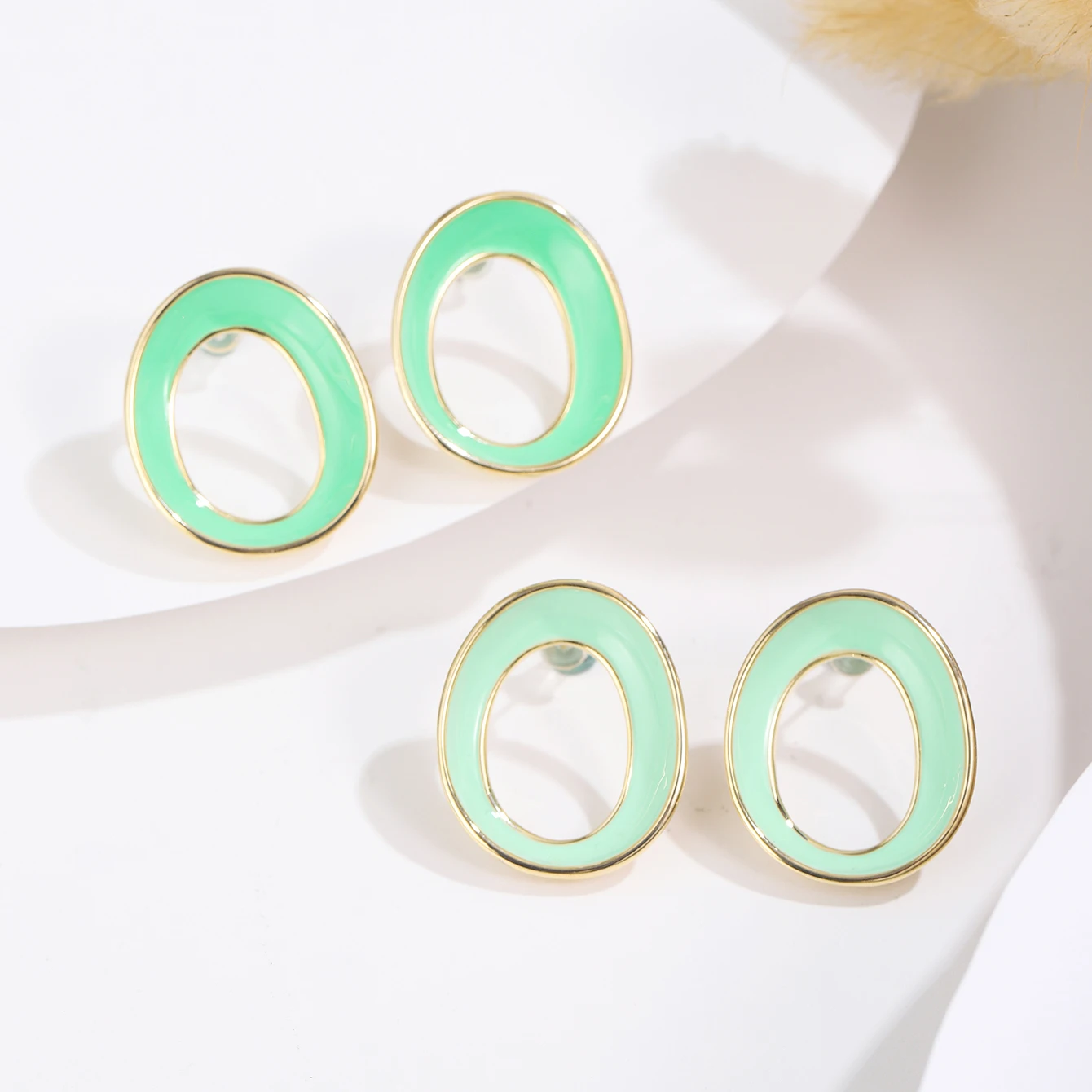 

Geometric Oval Stud Earrings For Women Girls Heart Hot Fashion Trendy Couple Party Wedding Jewelry Gifts Mint Green