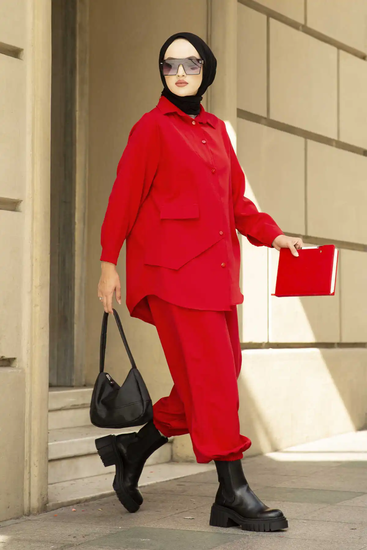 Зимний золотой двойной костюм красный