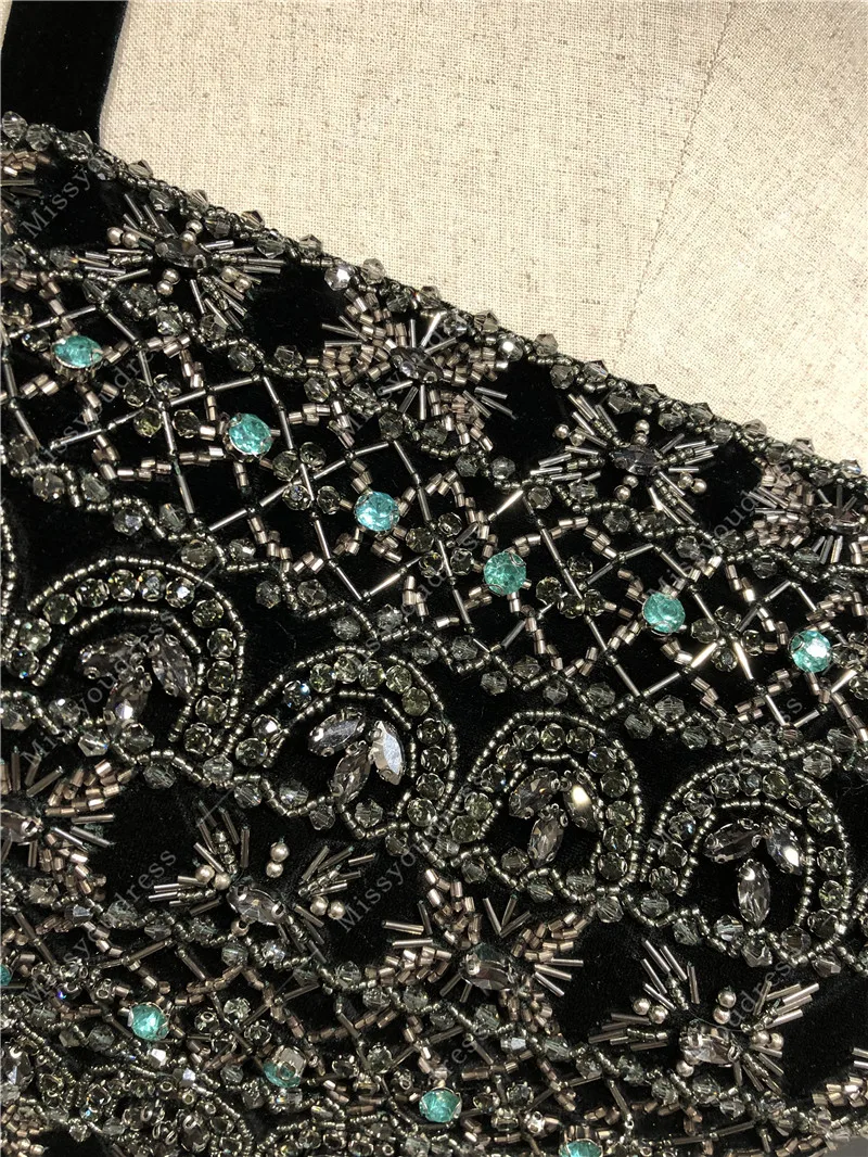 Новинка 100% реальные фотографии темно-зеленый Атласный топ тяжелые бисеры