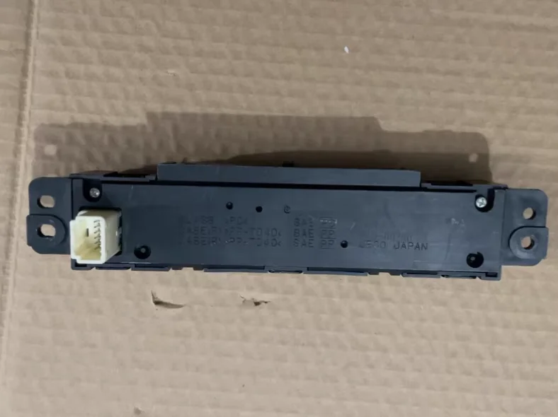 Фото Для моделей Toyota 08-15 Land Cruiser LC200, часы, электронные часы, приборная панель, часы, верстак, электронные часы №3