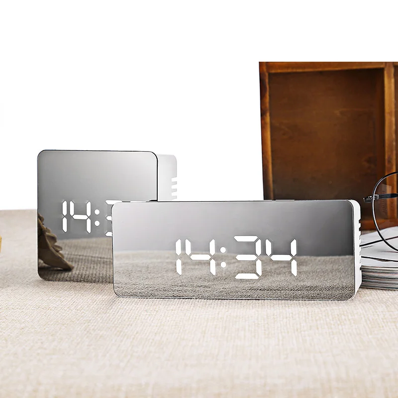 

Digital Table Desk Clock Fashion Creative HD Mirror Clock Home Decor Bedroom Decoration Electronic Clock with Thermometer New