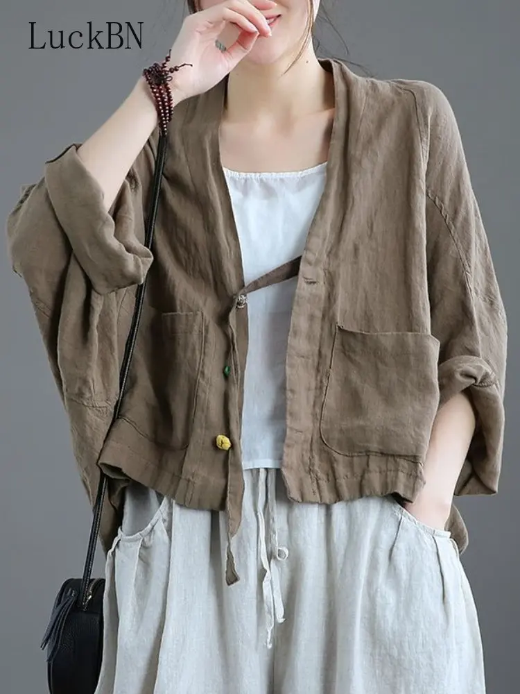 

Autumn winter Jackets New Arts Style Women Batwing Sleeve Loose Cotton Linen Jackets Double Pocket V-neck Casual Short Coats Red