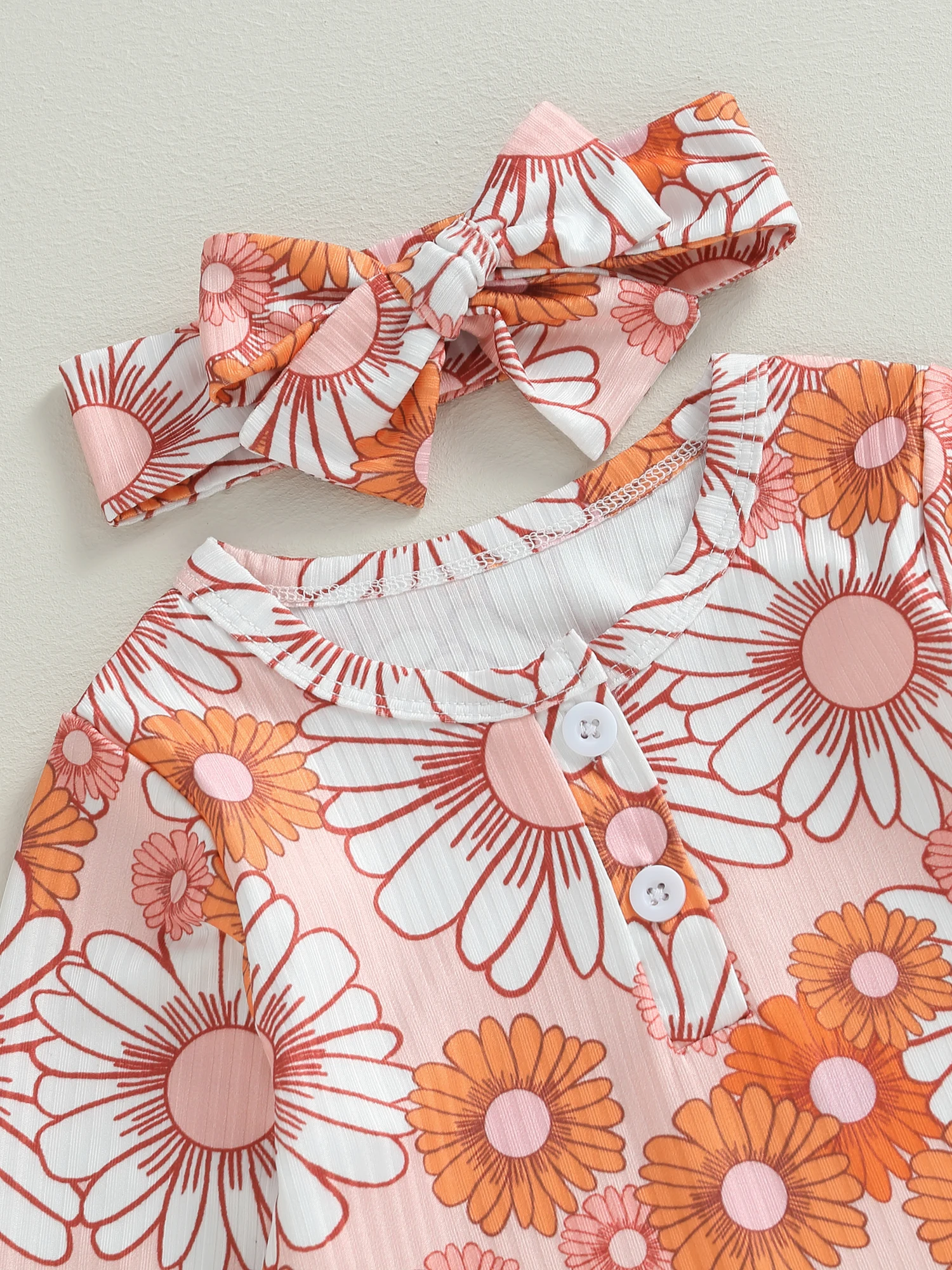 

Adorable Floral Romper Bodysuit for Baby Girls - Perfect Fall Outfit for Newborns and Toddlers with Casual Style and