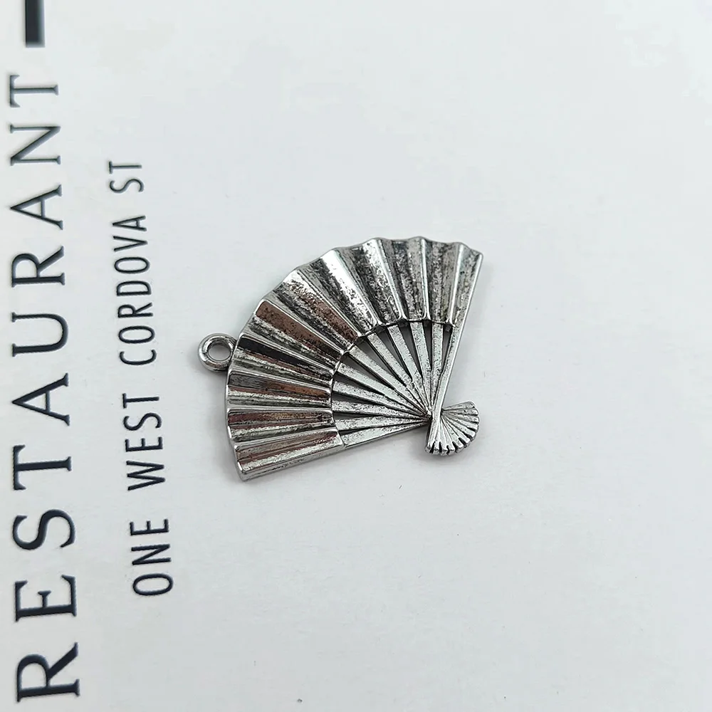 

1Pcs Antique Silver Color Zinc Alloy Fan Charms Pendants Diy Jewelry Findings Accessories Wholesale 34*42mm