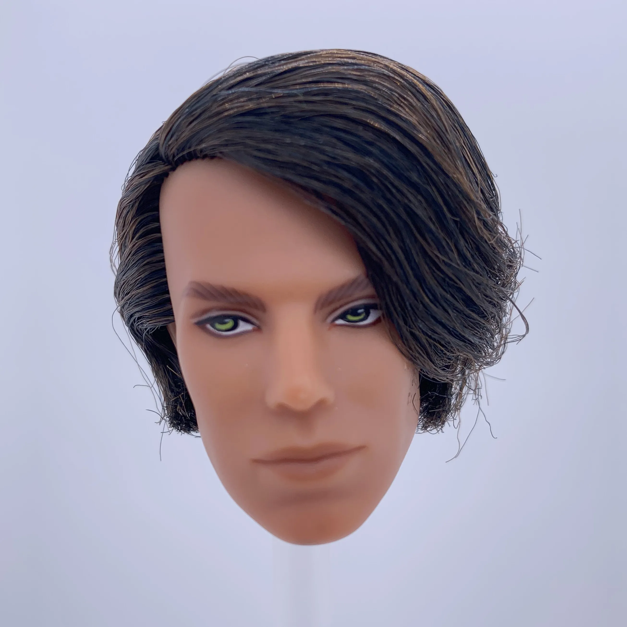 

Fashion Royalty Homme Turning Heads Pierre DeVries 1:6 Scale Latino Skin Integrity Male Doll Head