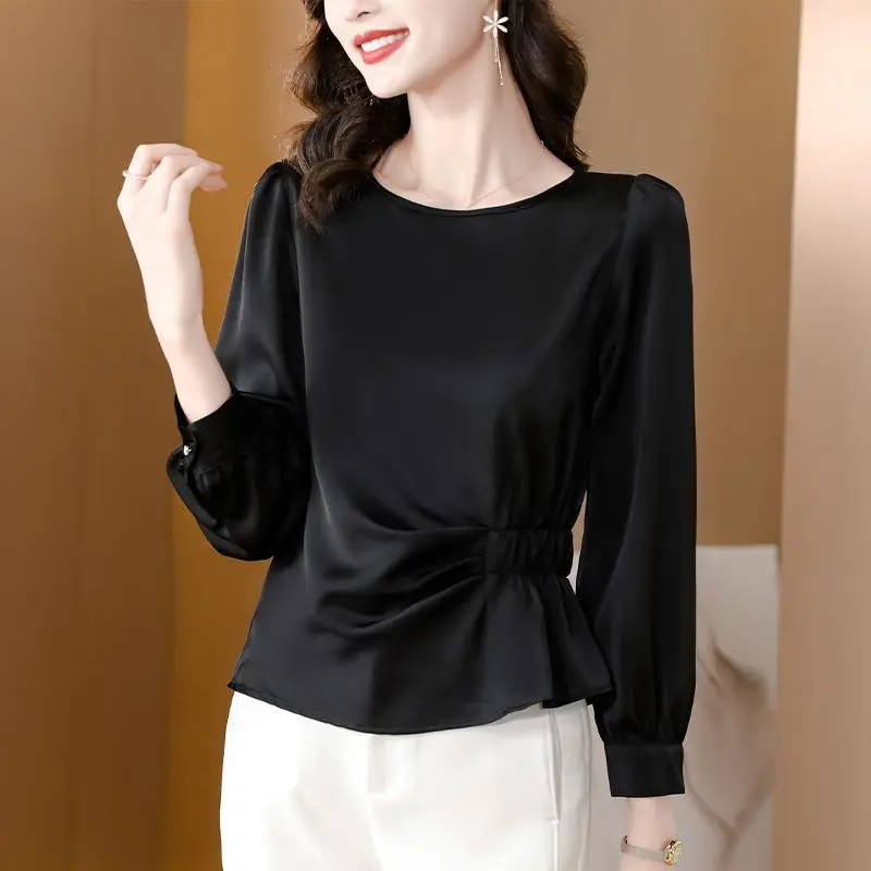 Рисунок 5 - Топ женский атласный с длинным рукавом