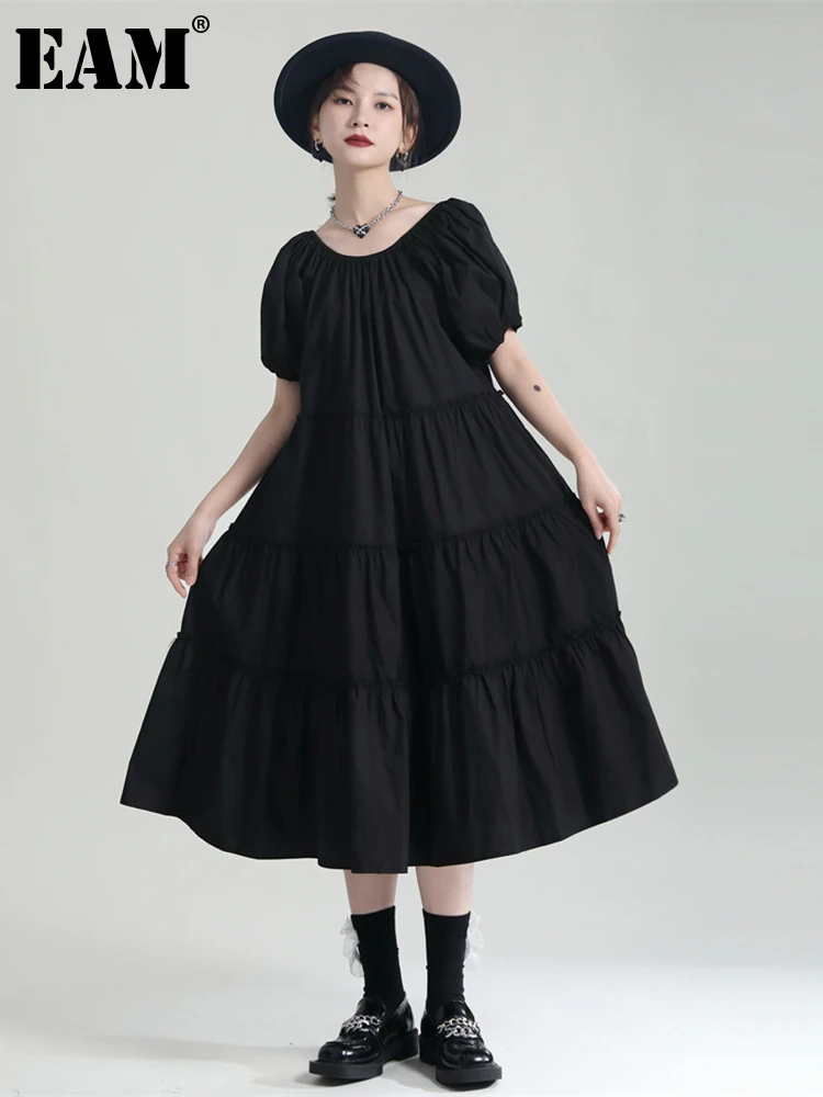 

[EAM] Women Black Pleated Big Size Long Dress New Slash Neck Short Sleeve Loose Fit Fashion Tide Spring Summer 2022 1DE7167