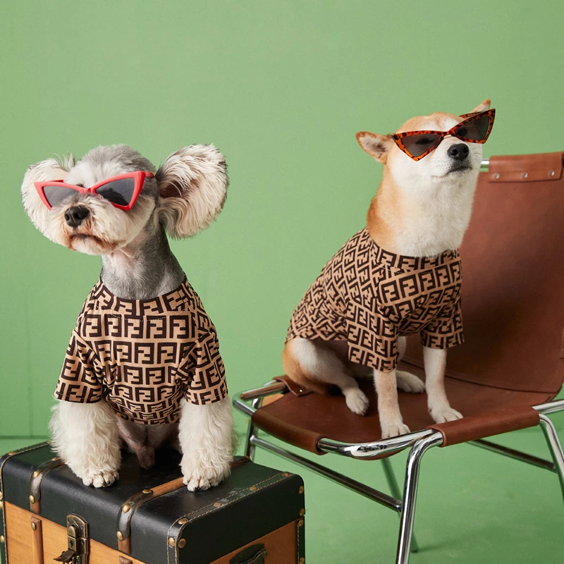 

T-shirt Short Sleeve Summer Dog Pet Clothes Luxury Designer Boys For Small Medium Dogs Fashion Summer Cat Shirt Puppy Clothes