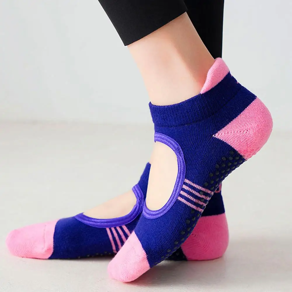 

1Pair Non-slip Yoga Socks Combed Cotton Breathable Indoor Fitness Dance Sport Comfortable Socks Elasticity Home Gym