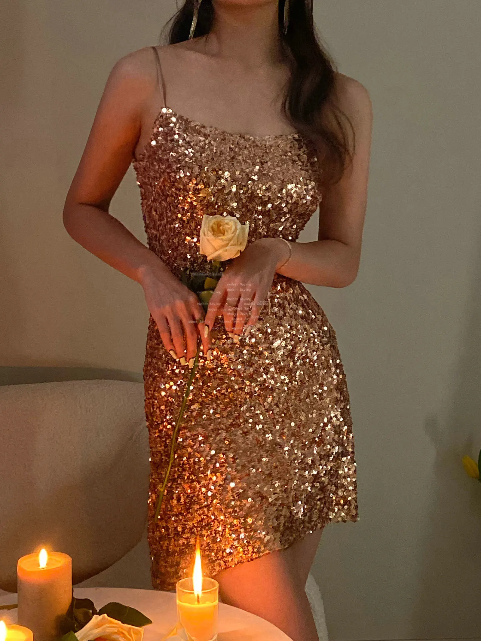 

Sexy Glitter Champagne Sequins Cocktail Dresses with Straps 2022 Fashion Sheath Short Party Prom Gowns Mini Graduation Dress