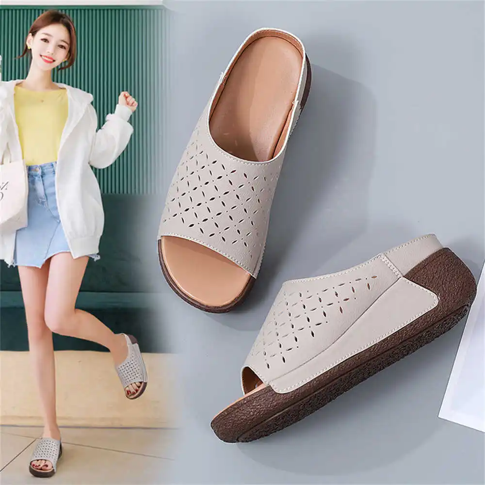 Slippers For Girls Sneakers Sport Play Wholesale