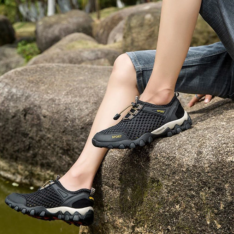 Men Mesh Aqua Shoes Outdoor Professional Non-slip Durable Trekking Upstream Shoes Male Cool Hiking Wading Water Sports Sneakers
