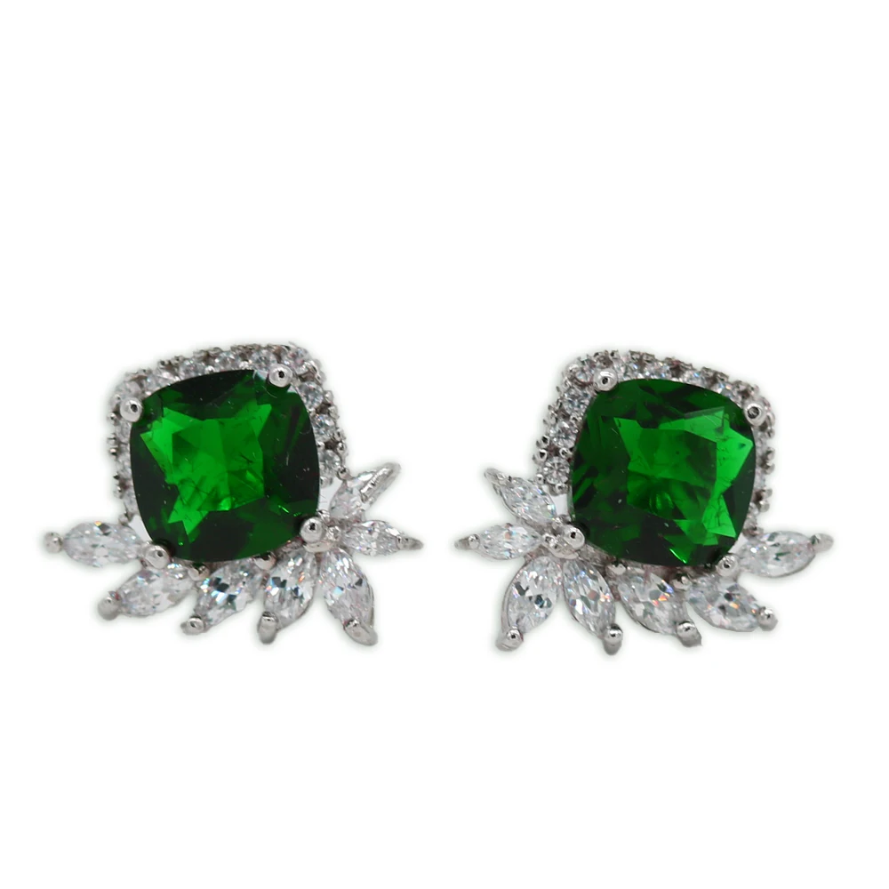 

Square Cut Green Crystal Womens Stud Earrings 18k White Gold Filled Elegant Lady Girls Beautiful Jewelry Gift