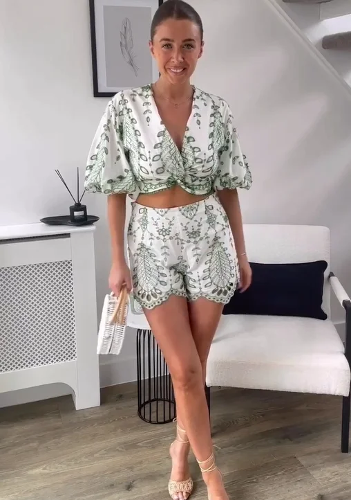 

Women Fashion Green Printed Shirt Shorts Sets Puff Sleeve Pleated Crop Top Casual Suits Ladies High Waist Short Outfits