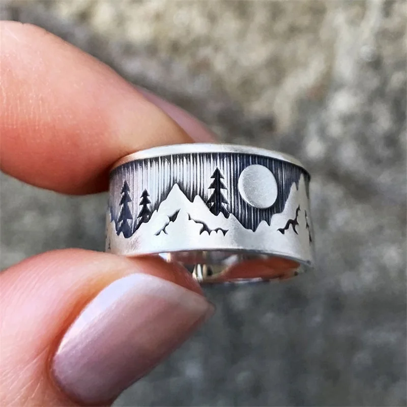 

Vintage Style Texture Mountains Forest Sun Ring Fashion Neutral Metal Ring Personality Anniversary Gift All-Match Jewelry