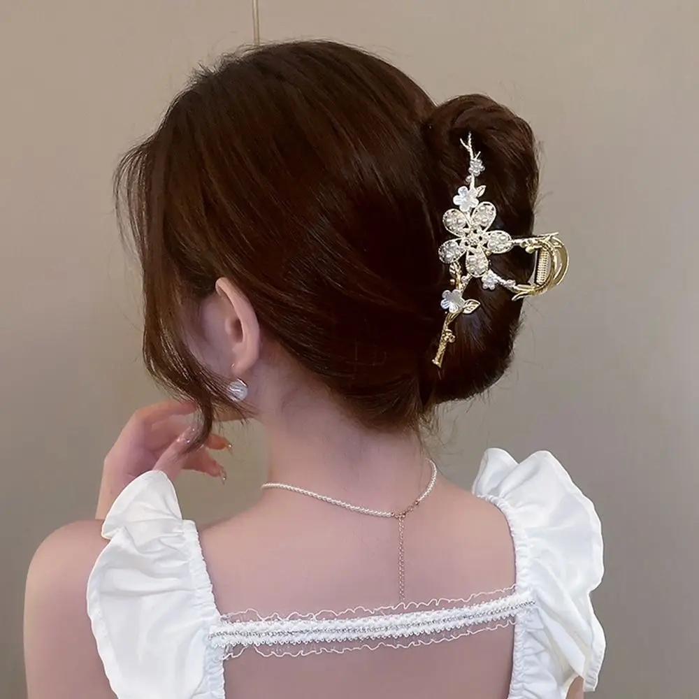 

Metal Shark Clip Flower Diamond Rhinestone Hair Clip Pearl Hair Claw Korean Style Headwear Female Hair Accessories