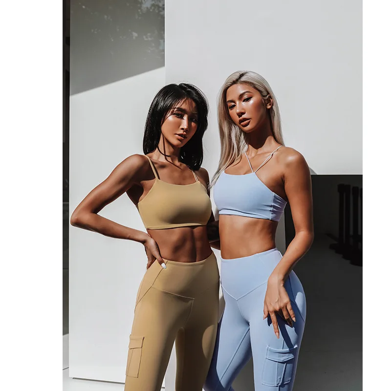 

The same as Lu .Nylon nude yoga suit, vest, women's bra, gathering together, running, professional sports and fitness clothes