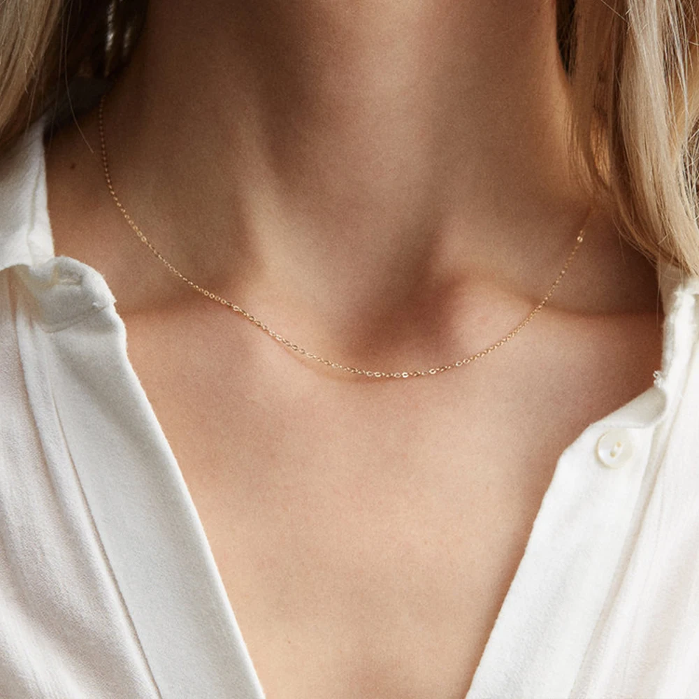 

2023 Simple Fashion Short Necklace Women's Fine Chain Stainless Steel Necklace Gold Collar Chain Titanium Steel Necklace Short