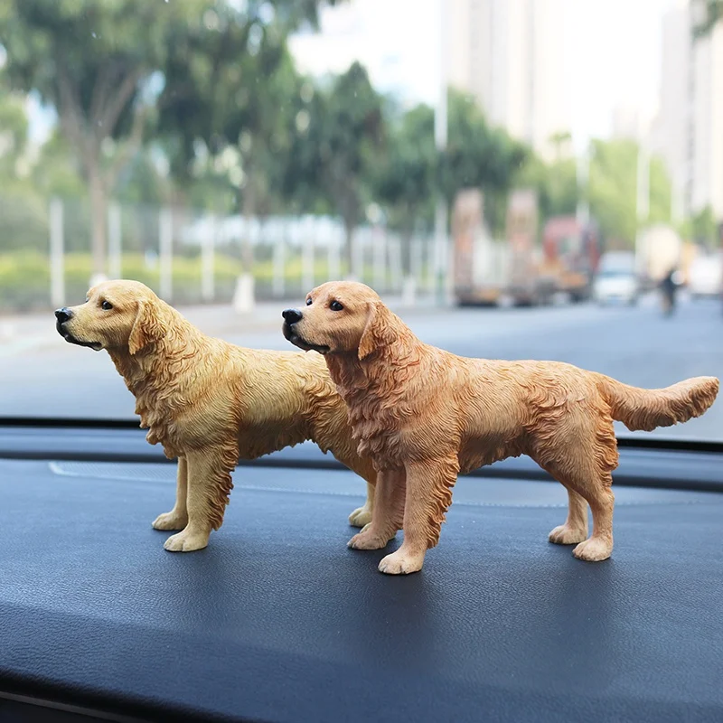 

Simulation of Golden Retriever's standing ornament