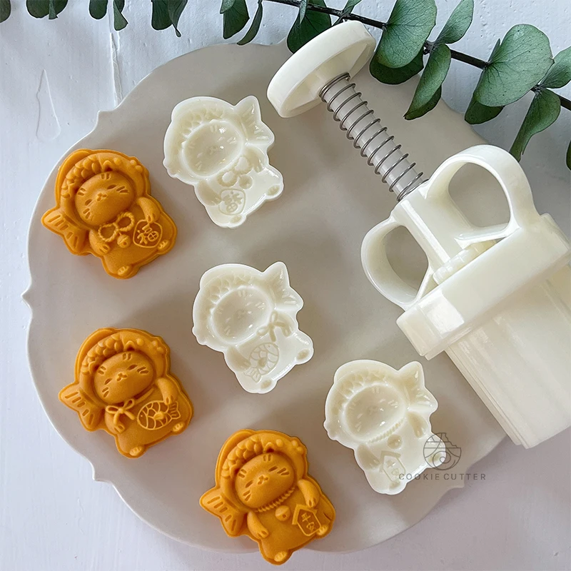 

Mooncake Mold Press Koi Cat Cookie Stamp and Pastry Mould 3D Moon Cake Mould for Mid-Autumnfond Fondant Mold Pastry Baking Tools