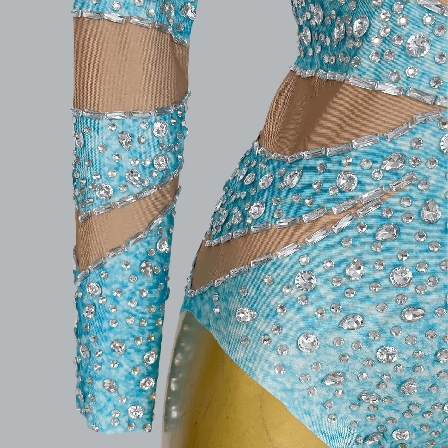 Новое облегающее боди с блестящими стразами и кристаллами длинными рукавами для