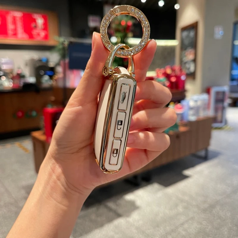 

Keyring TPU Car Key Case Cover For Volvo S90 S60 S80 XC70 XC60 XC40 XC90 V60 V70 V90 Polestar 1 Polestar 2 C30 2019 2020 Shell