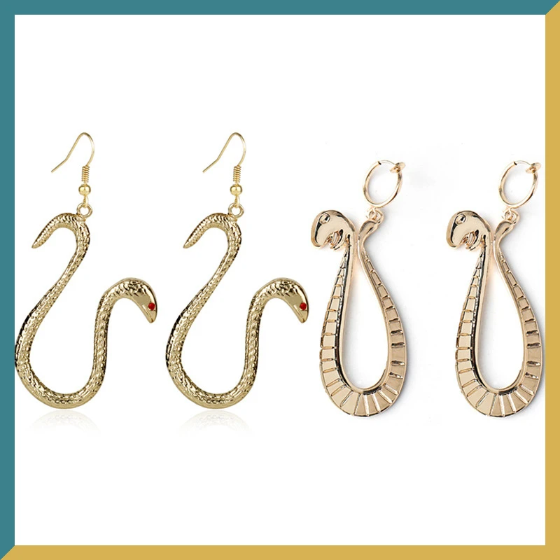 

Аниме периферийные приборы цельный кусок King Qiwuhai змея импрессионная рукоятка серьги для косплея змея заушной крючок орнамент коллекционные игрушки подарки