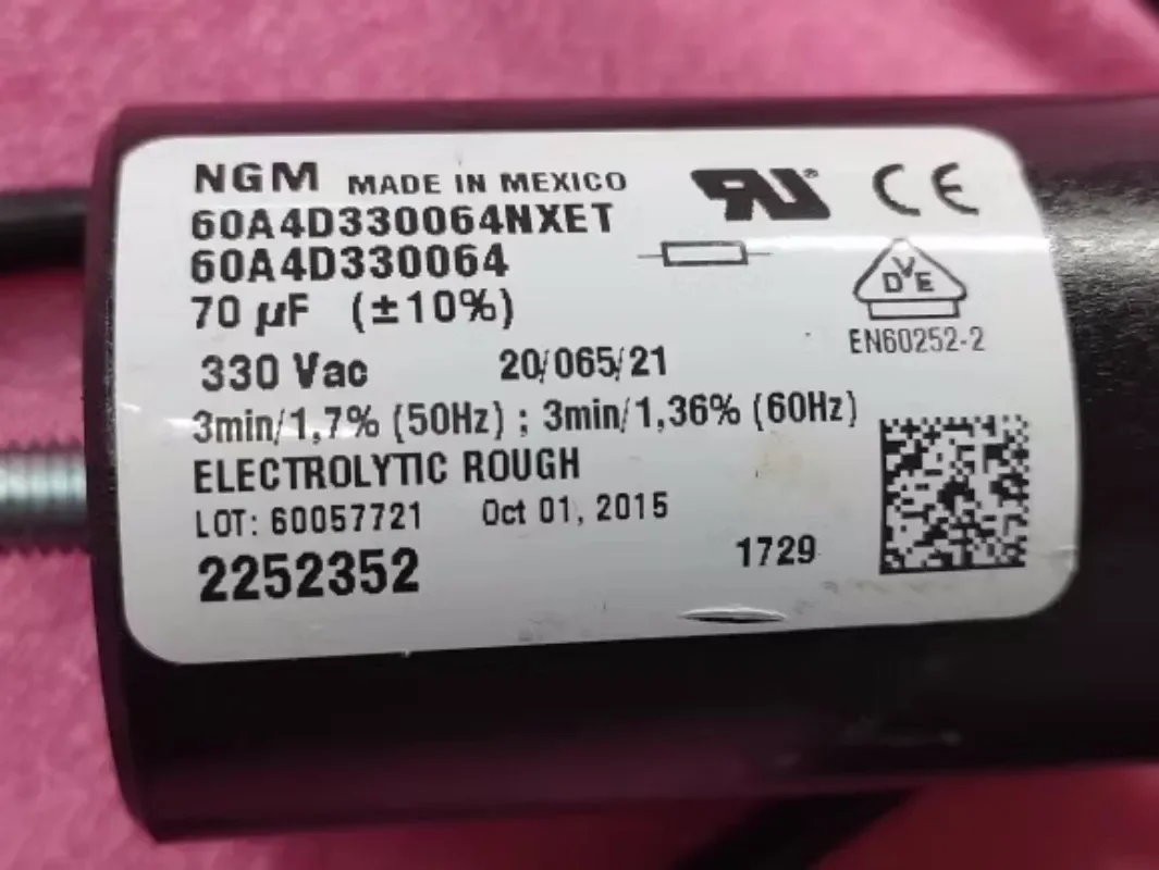Пусковой конденсатор для компрессора холодильника 70uf330vac NGM 60A4D330064NXET 60A2S220088EYEB
