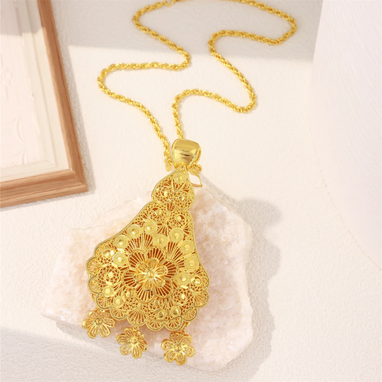 Ожерелье из двух сплавов для невесты Алжира подвеска золотого цвета в форме