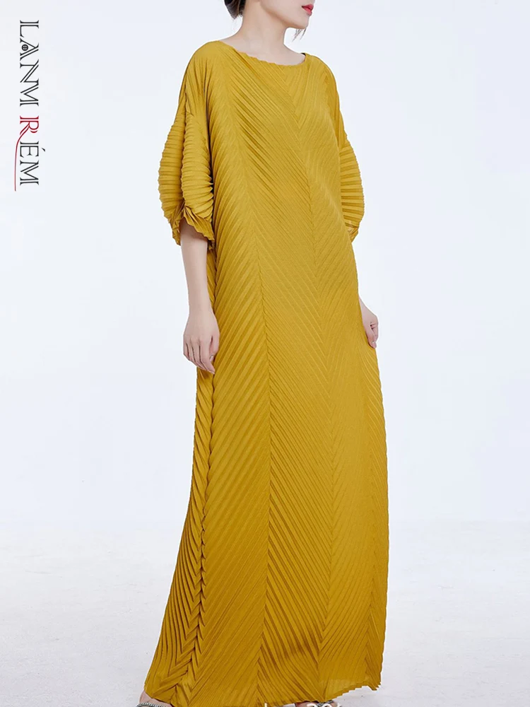 

LANMREM Maxi Pleated Dress For Women Round Neck Lantern Sleeves Solid Color Fold Style Female Elegant Festival Clothing 2DA1714