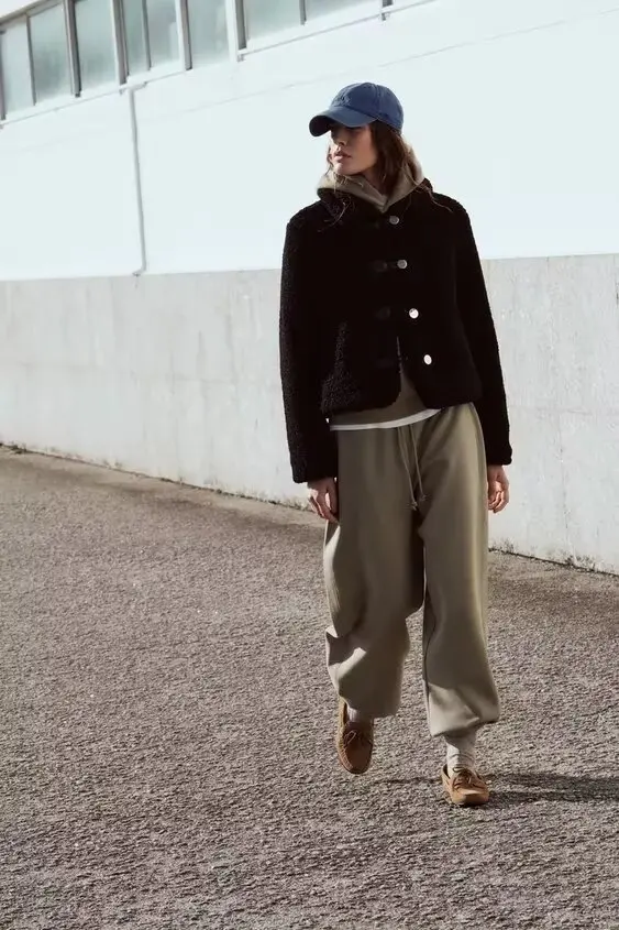 Куртка 2024 осень/зима новинка женское короткое пальто с флисовым воротником и