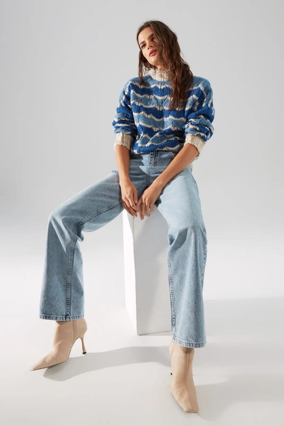 

Blue Ripped Detail High Waist 90's Wide Leg Jeans TWOSS21JE0441