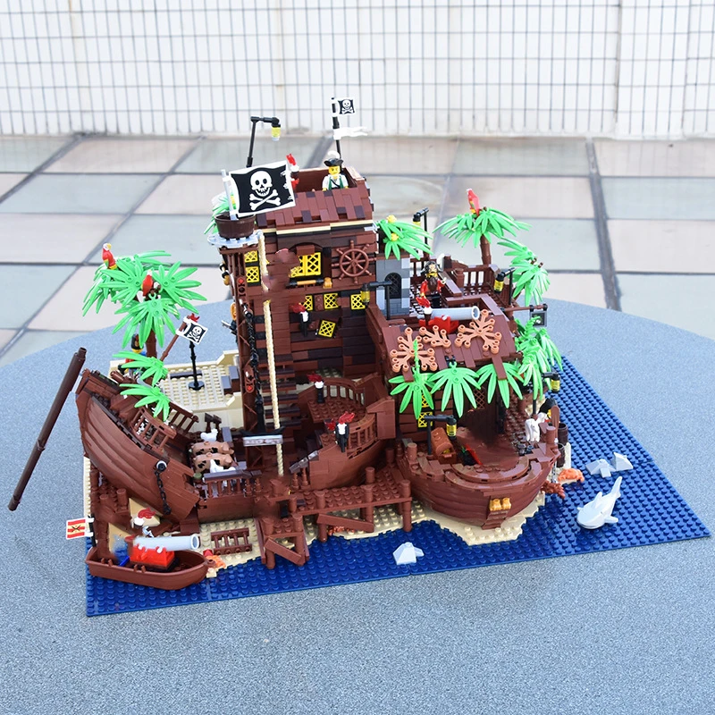 

Конструктор MOC 49016 серия «Пираты», совместимый с 21322