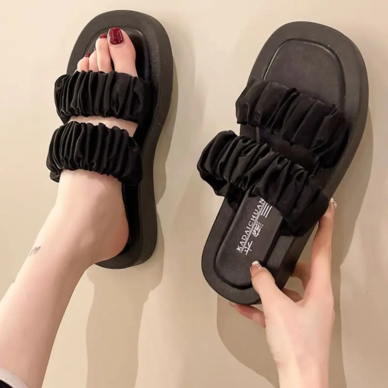 

Slippers Women Summer Platform Low Beach Shoes Slides Pantofle Fashion Sabot Flat Soft 2022 Luxury PU Casual Concise Rubber Basi
