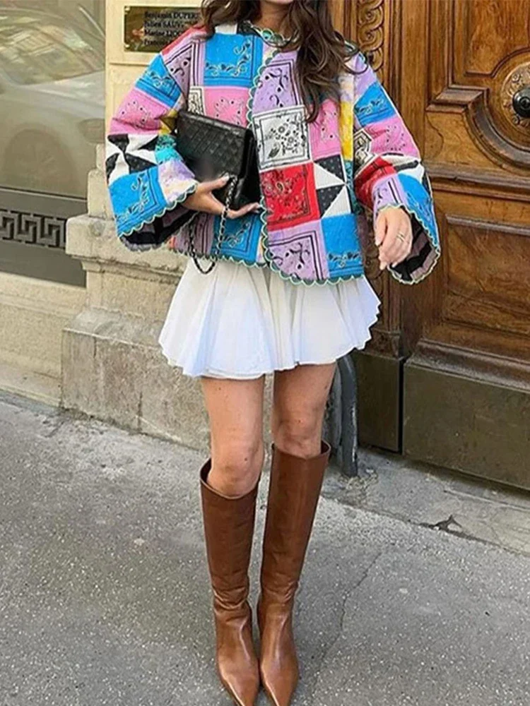 Цветная лоскутная короткая хлопковая куртка с длинными рукавами в стиле ретро