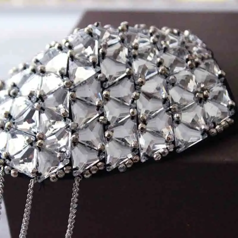 2 шт. брошь в виде эполета с кисточкой |