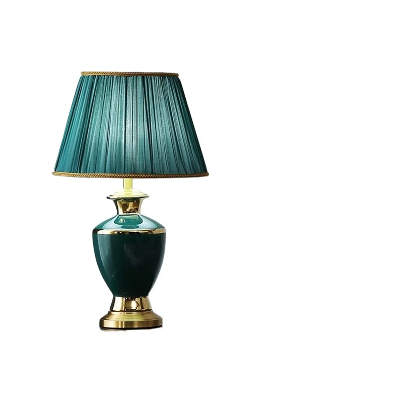 Керамическая настольная лампа