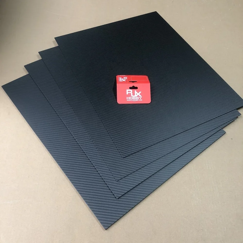 Пластина RJX из углеродного волокна 400x500 мм с матовой саржевой обшивкой глянцевая
