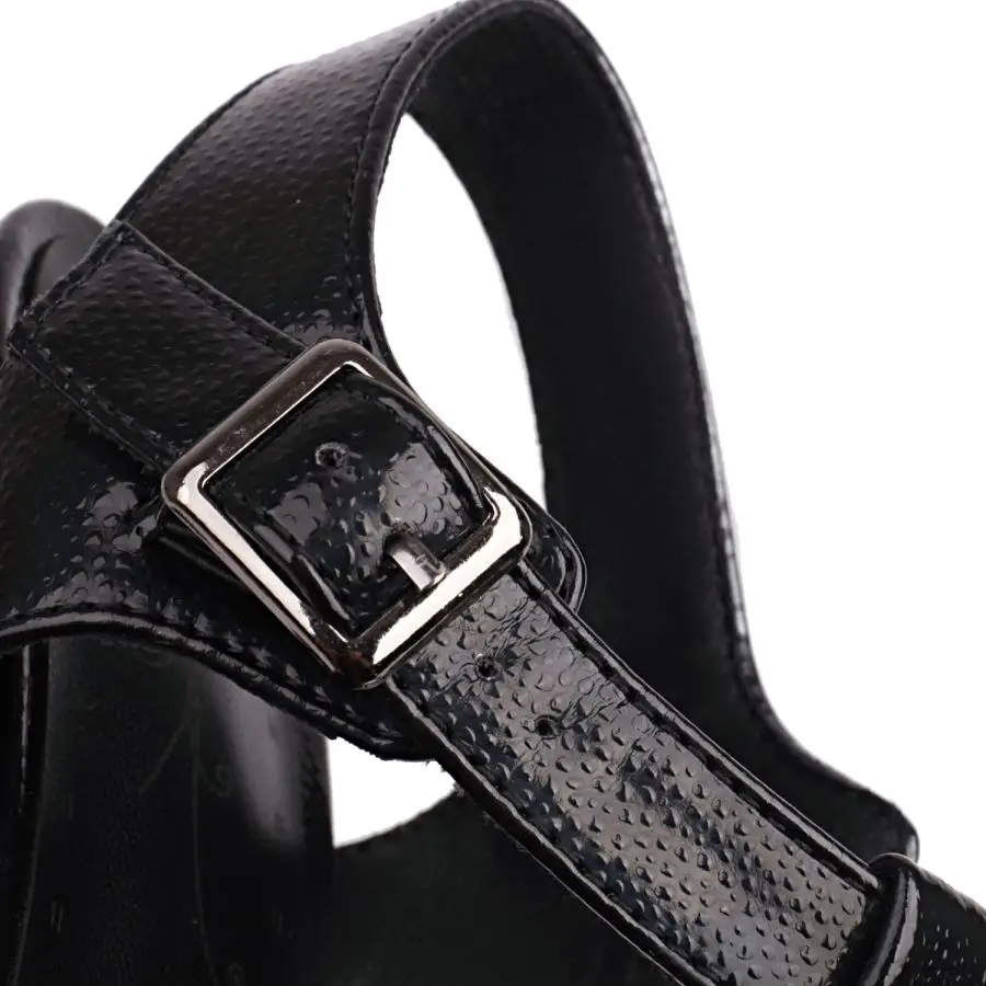 Cover Toe Sandals Women Modern Summer Shoes 2023 Leather Comfy Walking Dance Daily Pumps Size 34-46 T Strap High Heels Footwear