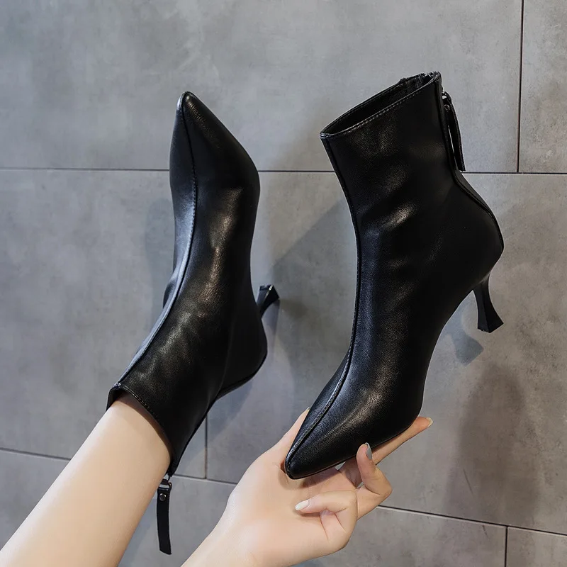 

Брендовая женская обувь, резиновые ботинки на молнии сзади, зимняя обувь, ботинки на молнии, женские модные дождливые ботильоны, женские ботинки на высоком каблуке, с острым носком