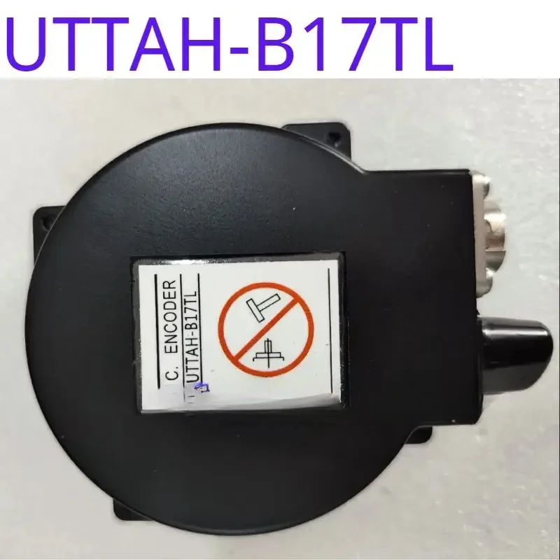 Используемый робот-кодер двигателя UTTAH-B17TL Yaskawa серии DX