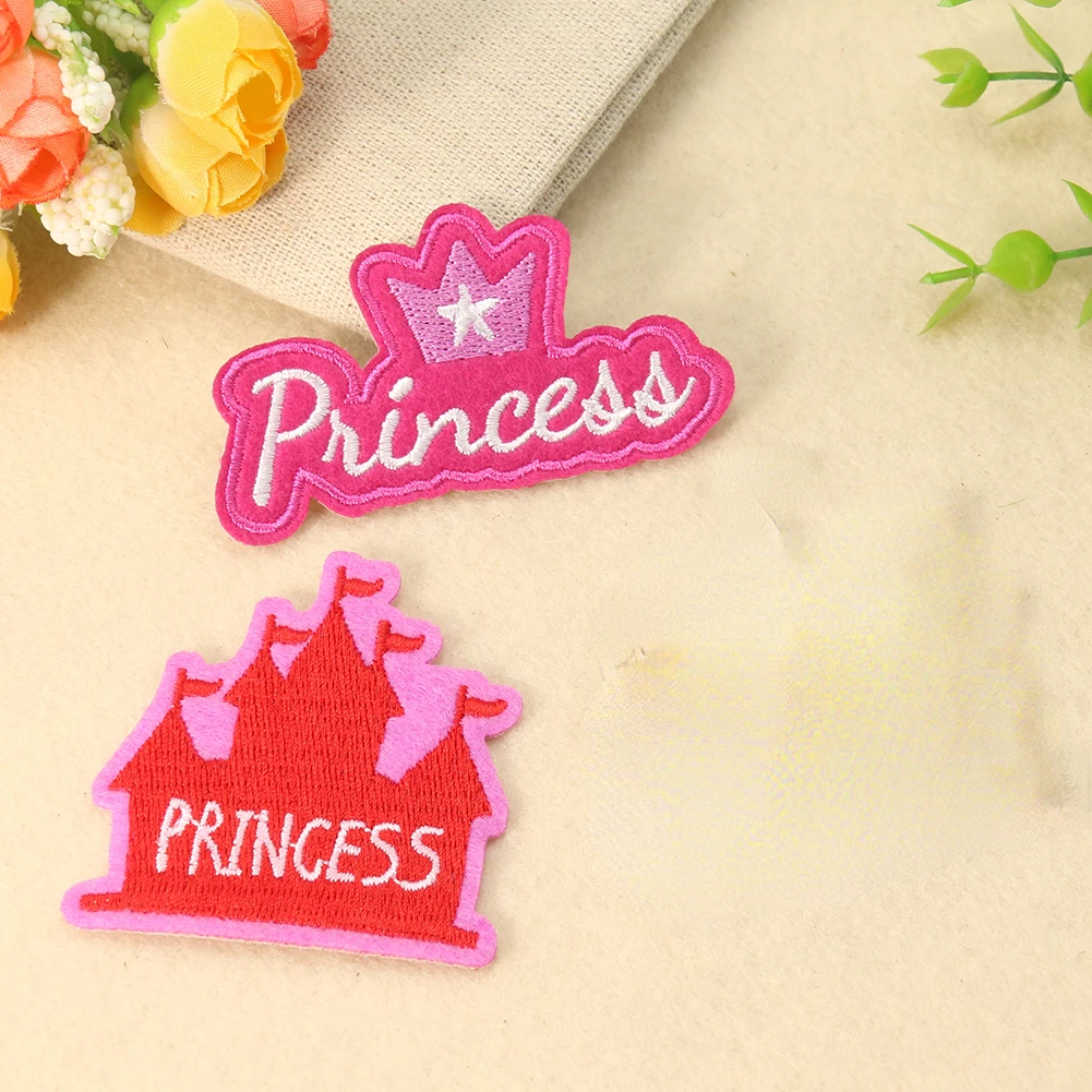 

Muy Bien 2pcs Cartoon Castle English Letters Cloth Sticker Embroidery Applique Badge Handmade Sewing Patchwork Garment Fabric