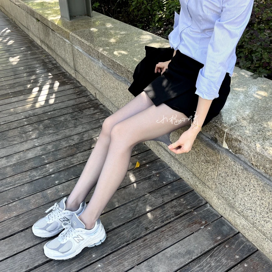 New upgraded toe transparent 5D ultra-thin silk stockings for women's thin invisible tights Retro Blue