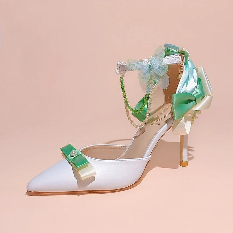

Босоножки женские с острым носком, зеленые шифоновые туфли-лодочки на шпильке, с жемчужной бахромой, ремешком на щиколотке, с бантом, модные свадебные туфли для невесты