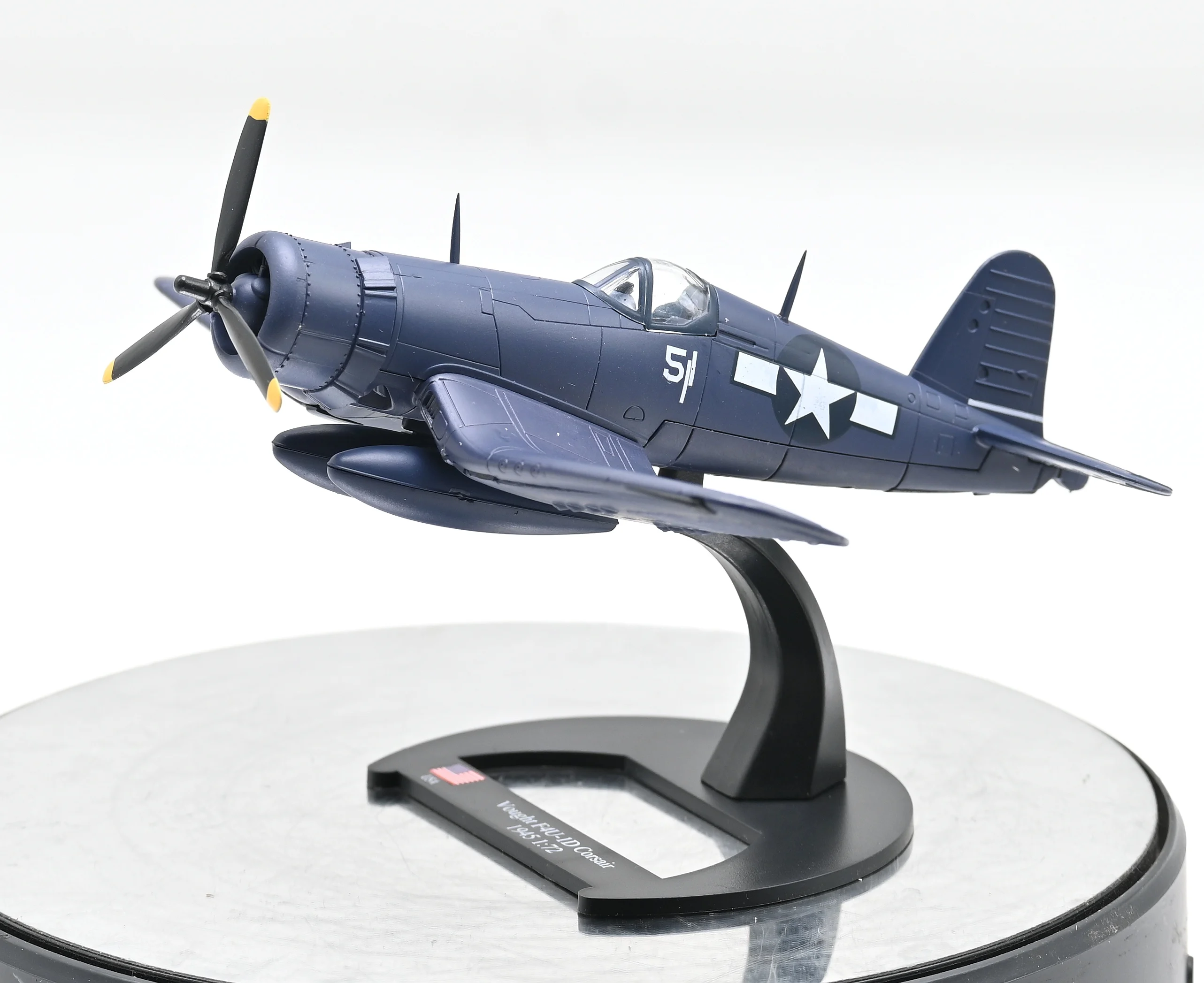 

1/72 Scale American F4U with Bracket 14619 Finished Alloy Fuselage Aircraft Military Combat Aircraft Model Collectible Toy Gift