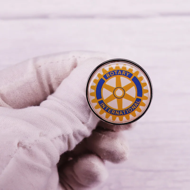 Поворотная эмалированная булавка с международным логотипом X брошь организации