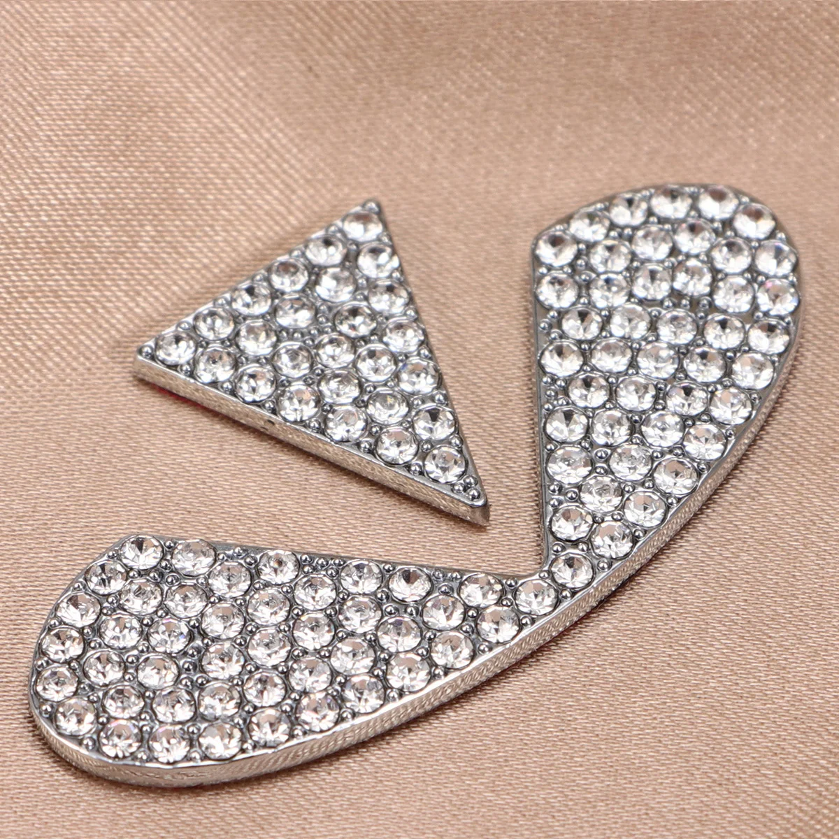 

1Pc Creative Crystal Decor Sticker Compatibel with Car (Silver)